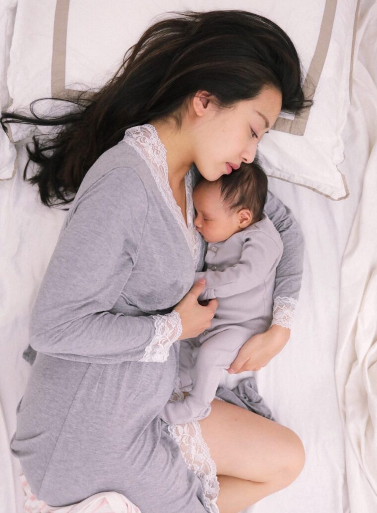 first time mom breastfeeding pumping tips